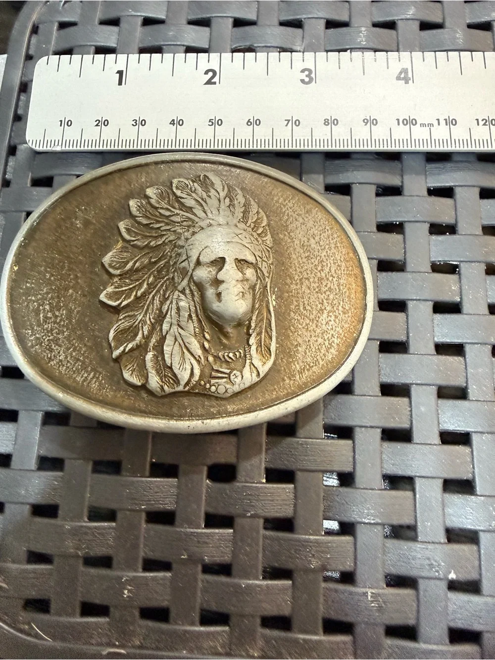 Vintage oval belt